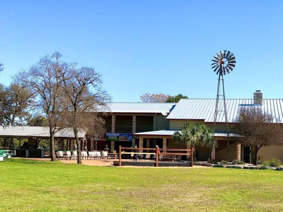 Flying L Ranch Resort Bandera Exterior foto